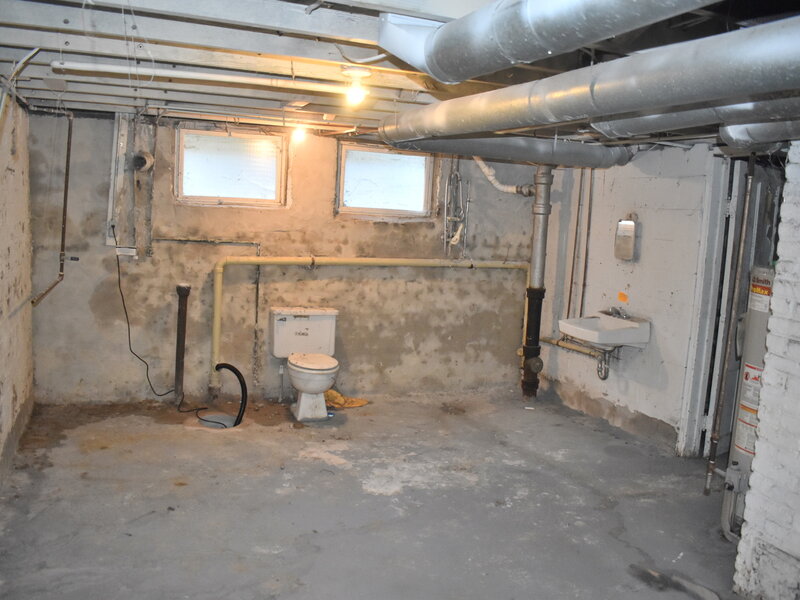 1841 2nd Street Moline IL 61265