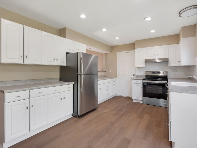 410 N Braintree Drive Schaumburg IL 60194
