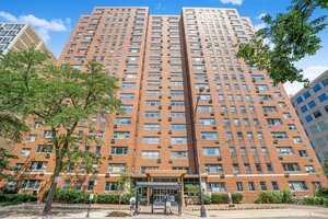 Photo of 2909 N Sheridan Road Chicago IL 60657 Unit 1702