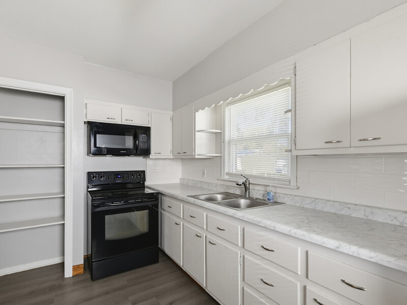 244 W 31st Street Davenport IA 52803