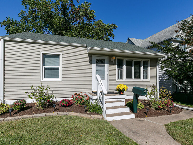 244 W 31st Street Davenport IA 52803