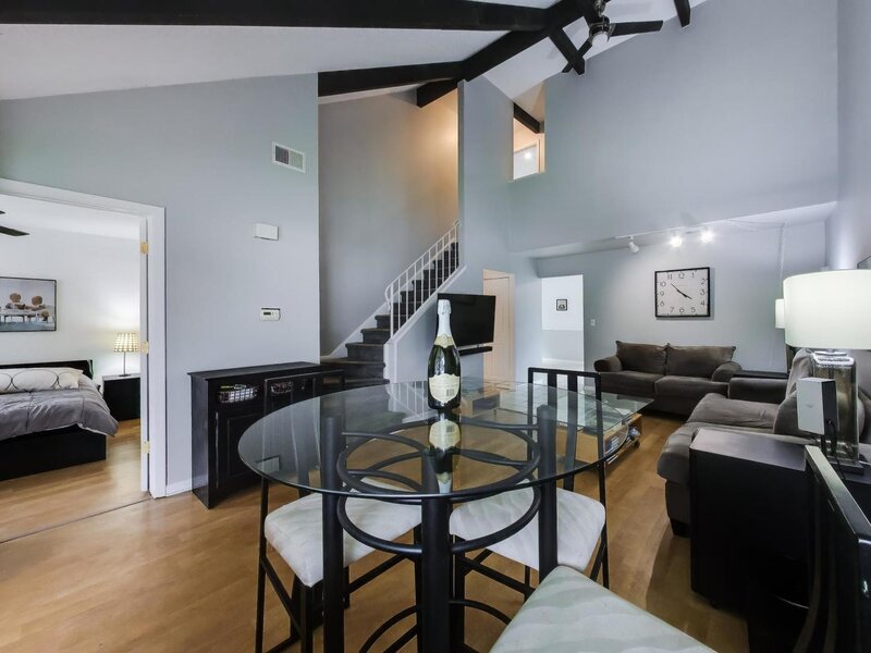 1720 E Shannon Lane Palatine IL 60074