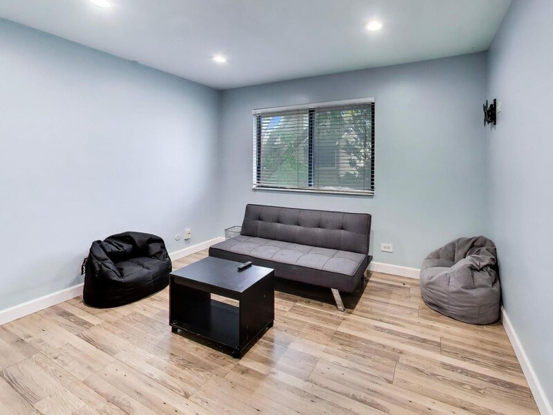1720 E Shannon Lane Palatine IL 60074