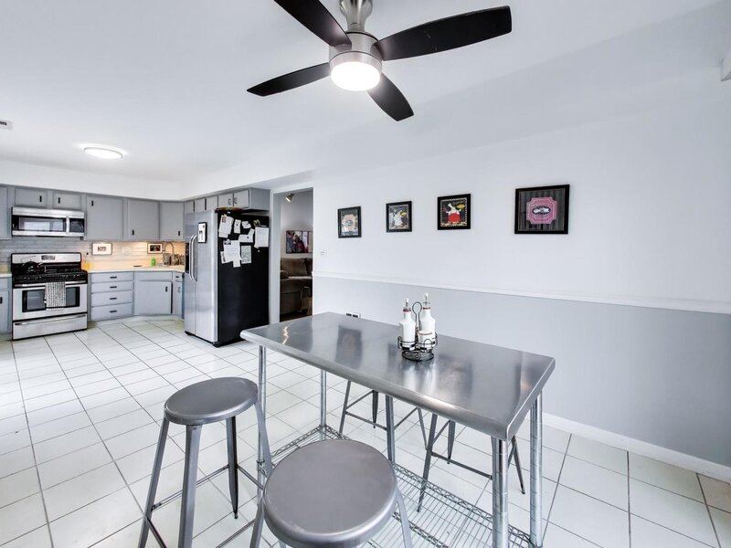 1720 E Shannon Lane Palatine IL 60074