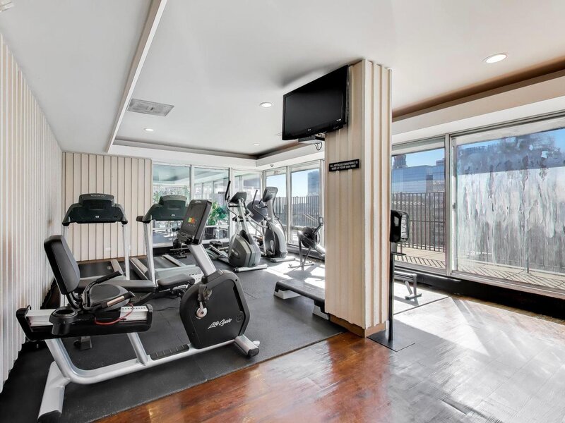 201 E Chestnut Street Chicago IL 60611