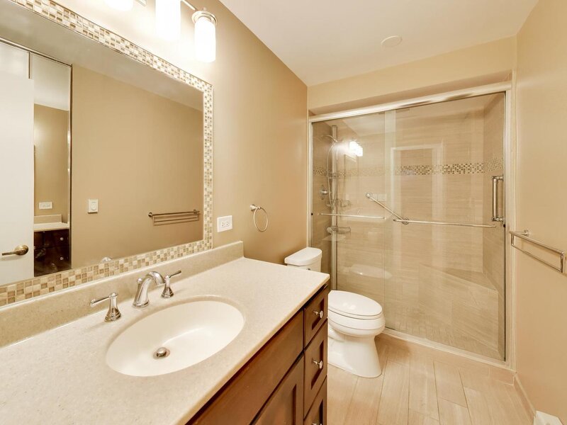 201 E Chestnut Street Chicago IL 60611