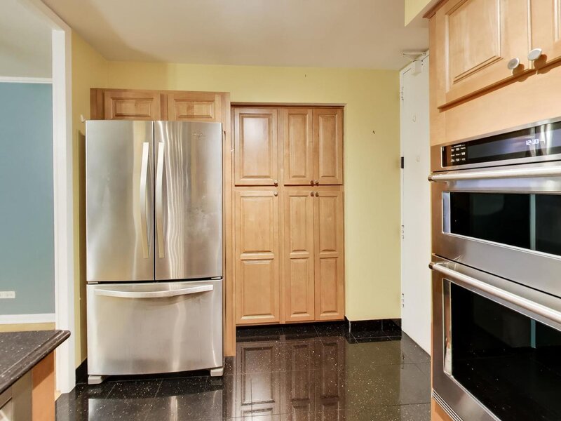 201 E Chestnut Street Chicago IL 60611