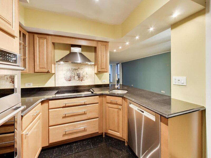 201 E Chestnut Street Chicago IL 60611