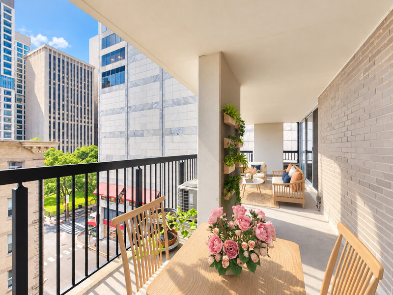 201 E Chestnut Street Chicago IL 60611