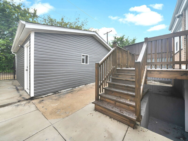 6525 S Bell Avenue Chicago IL 60636