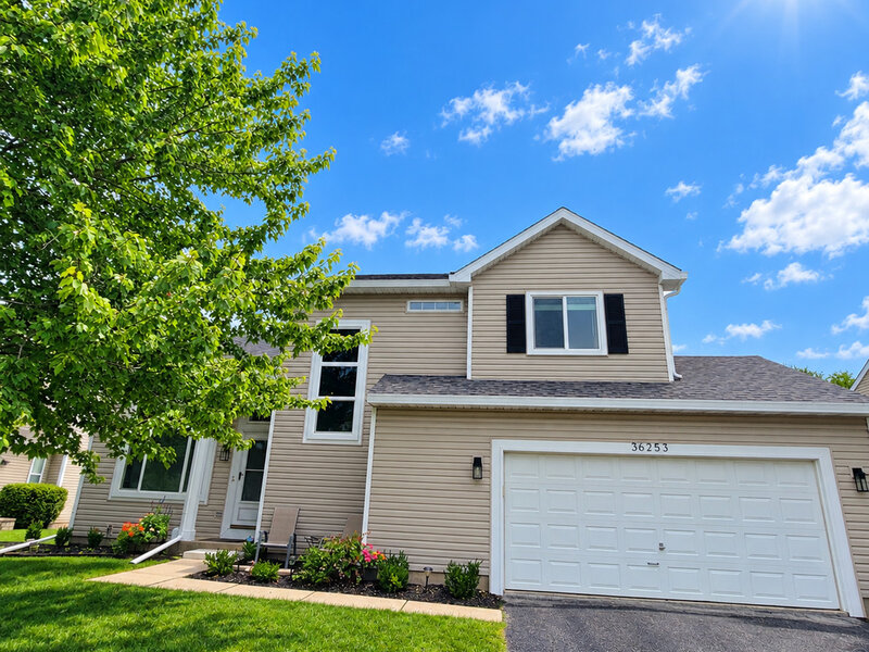 36253 N Bridlewood Avenue Gurnee IL 60031