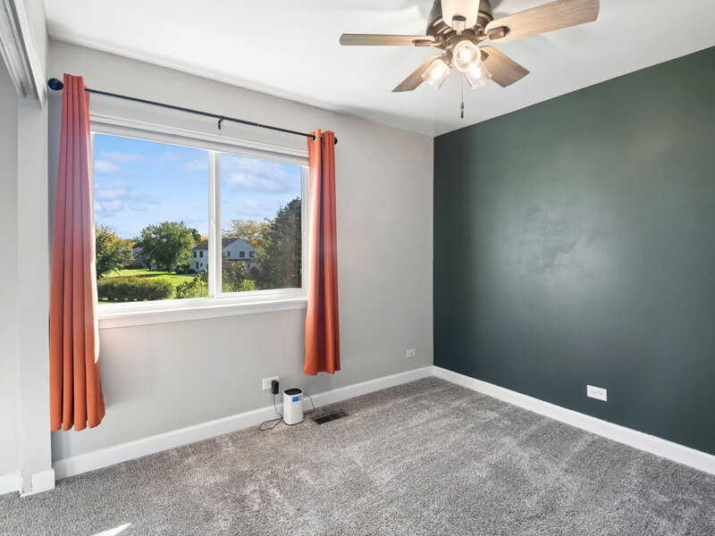 36253 N Bridlewood Avenue Gurnee IL 60031