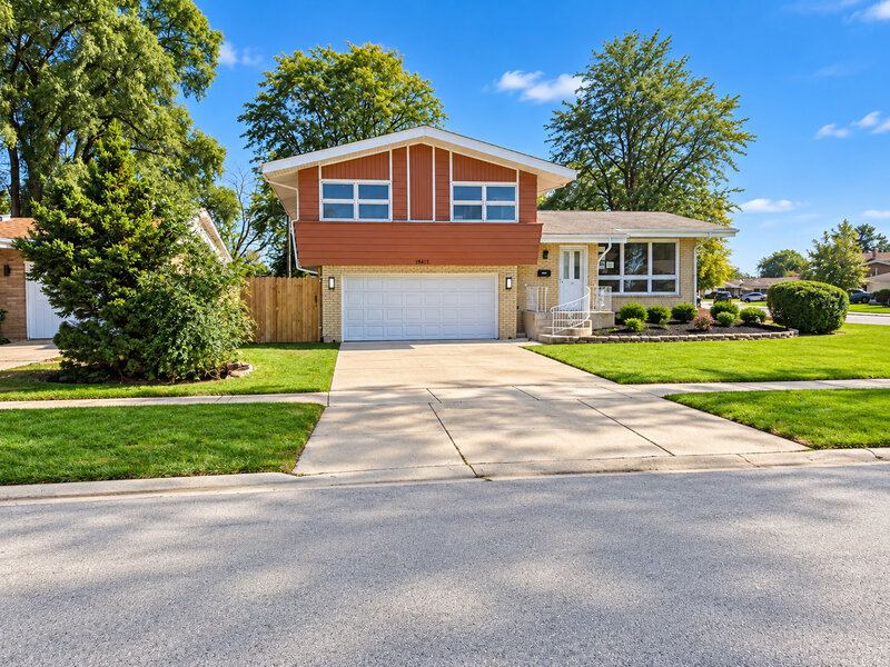 15415 Woodlawn East Avenue South Holland IL 60473