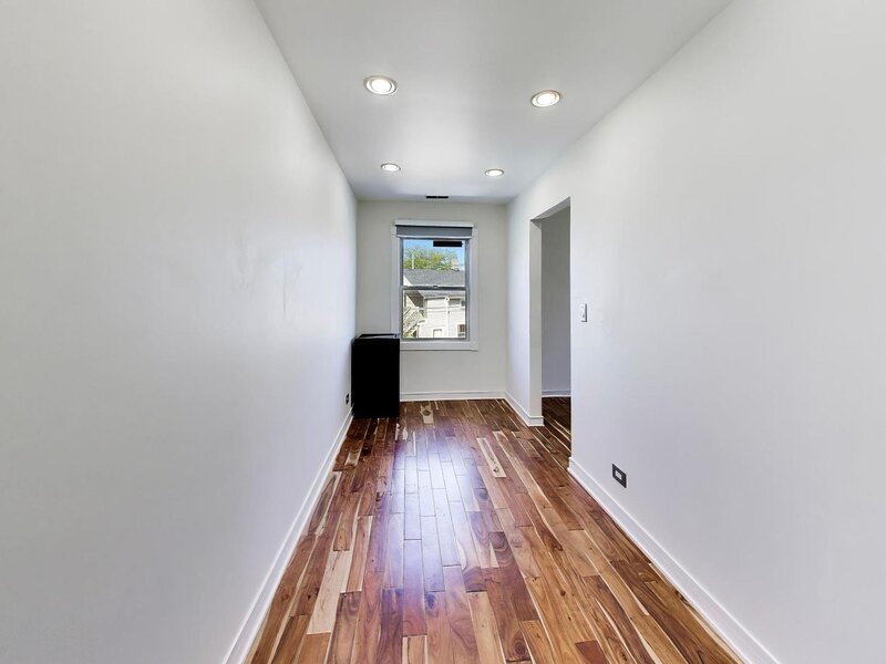 2638 W Grand Avenue Chicago IL 60612