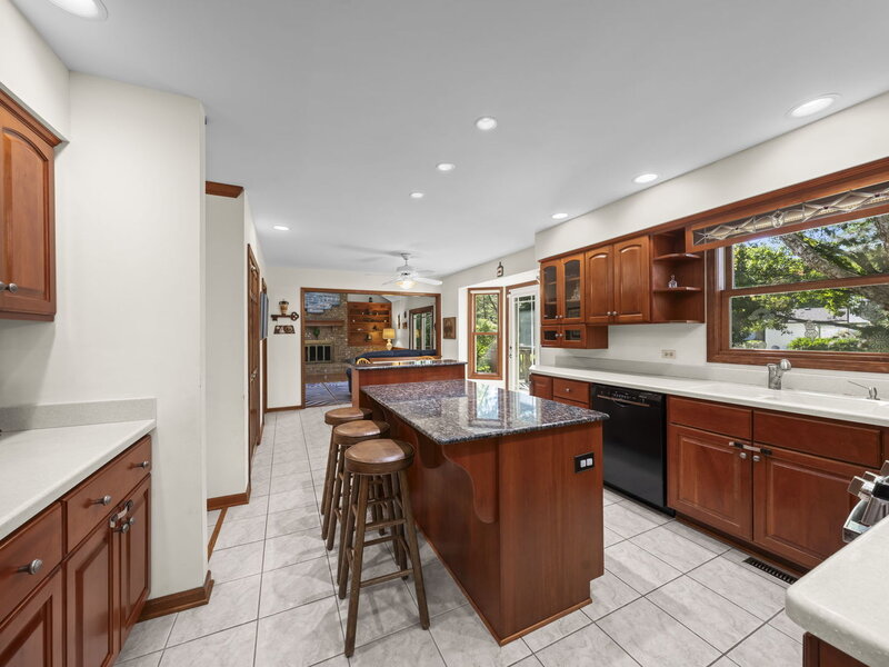 2205 Brown Court Naperville IL 60565