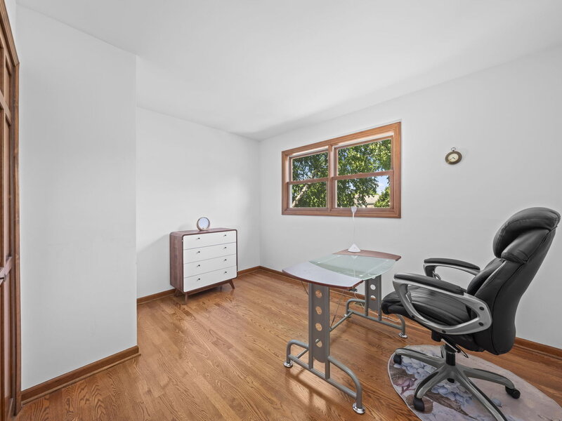 2205 Brown Court Naperville IL 60565