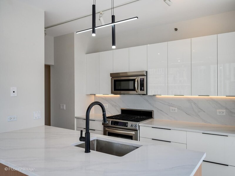 8 E Randolph Street Chicago IL 60601