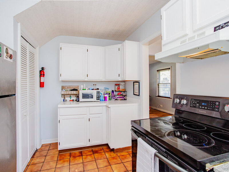 1697 Stockton Avenue Des Plaines IL 60018