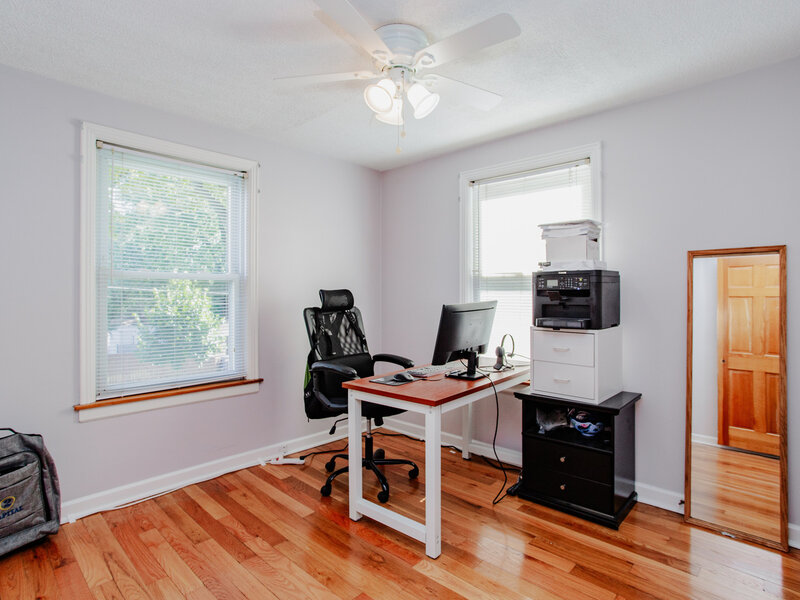 1697 Stockton Avenue Des Plaines IL 60018