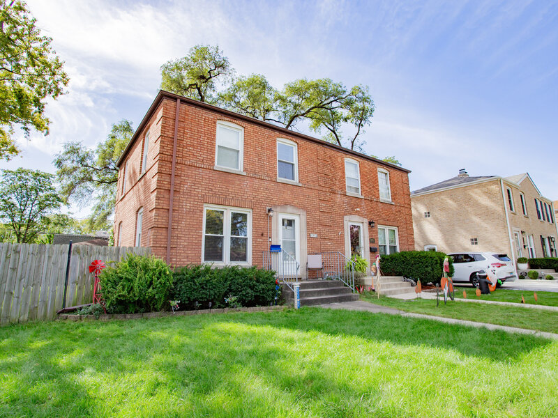 1697 Stockton Avenue Des Plaines IL 60018