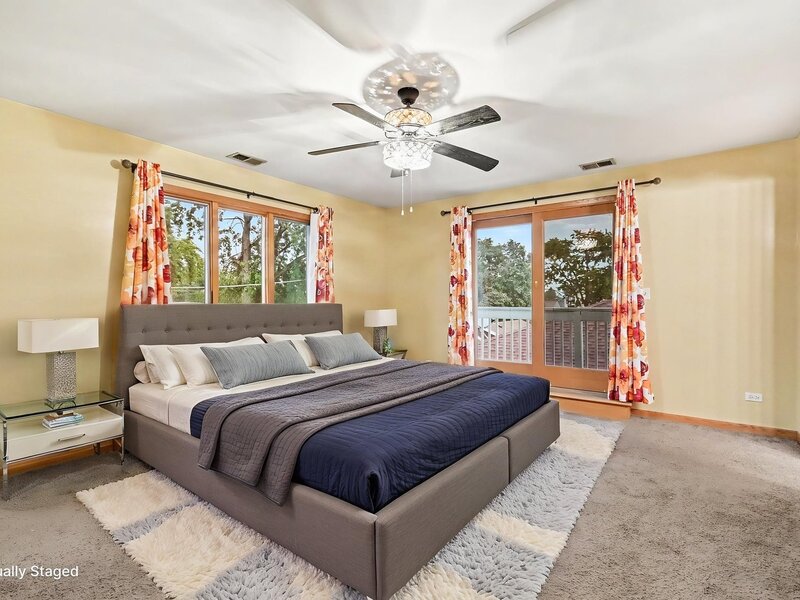 4260 W 82nd Place Chicago IL 60652