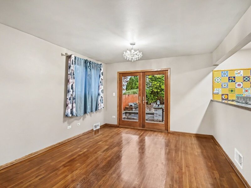 4260 W 82nd Place Chicago IL 60652