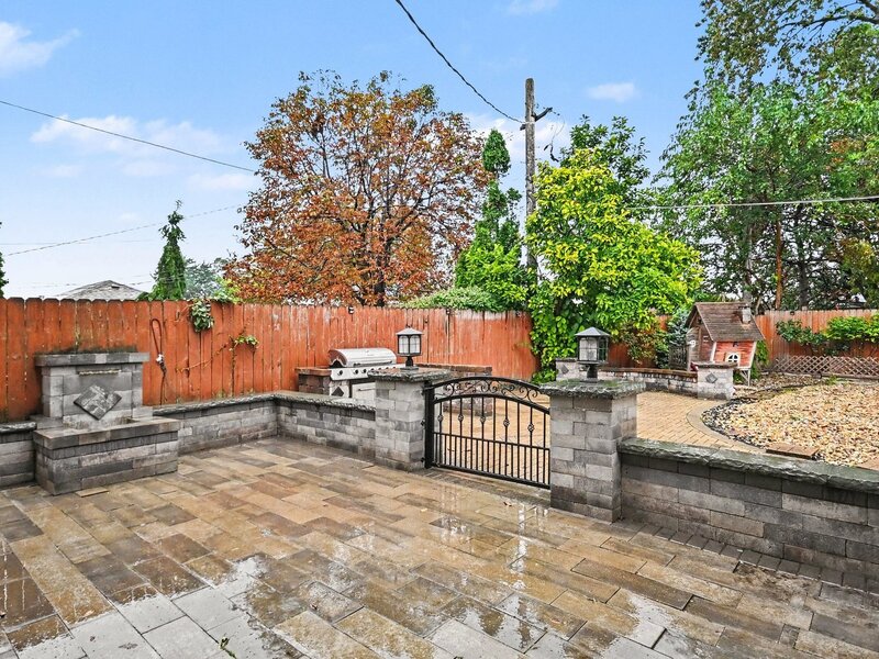 4260 W 82nd Place Chicago IL 60652
