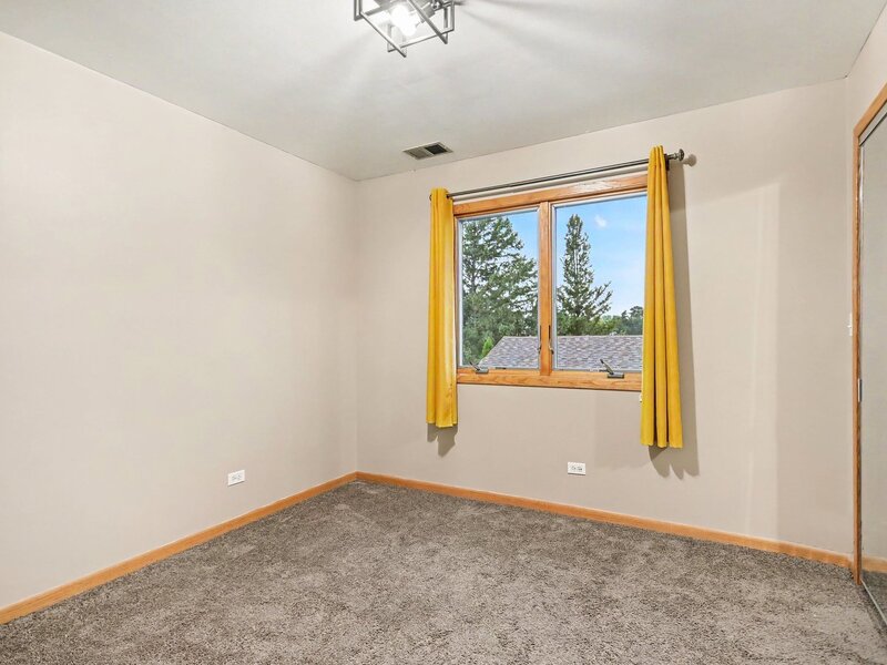 4260 W 82nd Place Chicago IL 60652