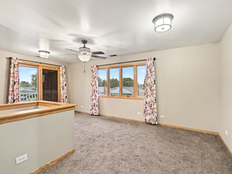 4260 W 82nd Place Chicago IL 60652