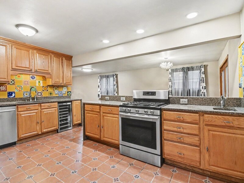 4260 W 82nd Place Chicago IL 60652