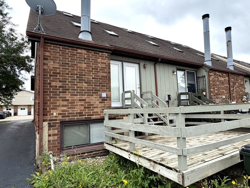 658 Rosner Drive Roselle IL 60172