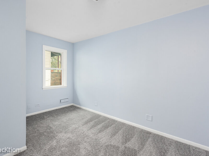 571 S Smith Boulevard Aurora IL 60505