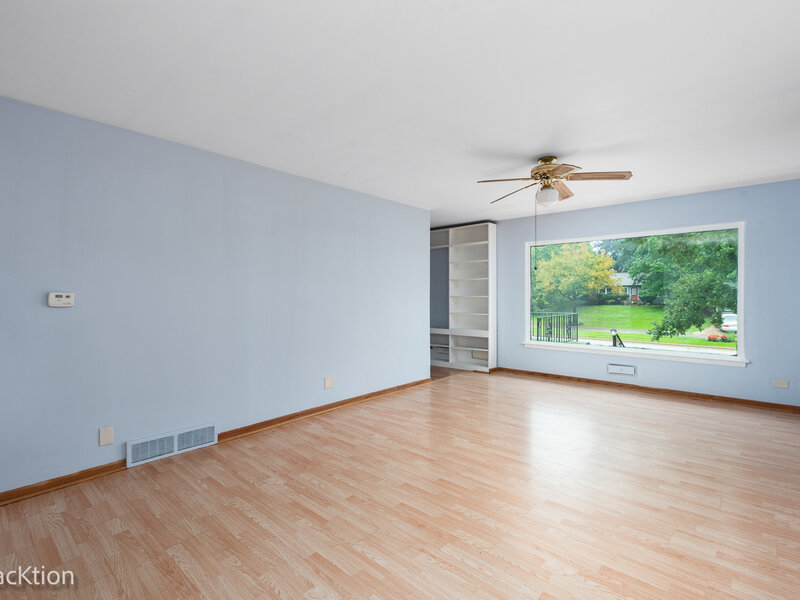 571 S Smith Boulevard Aurora IL 60505