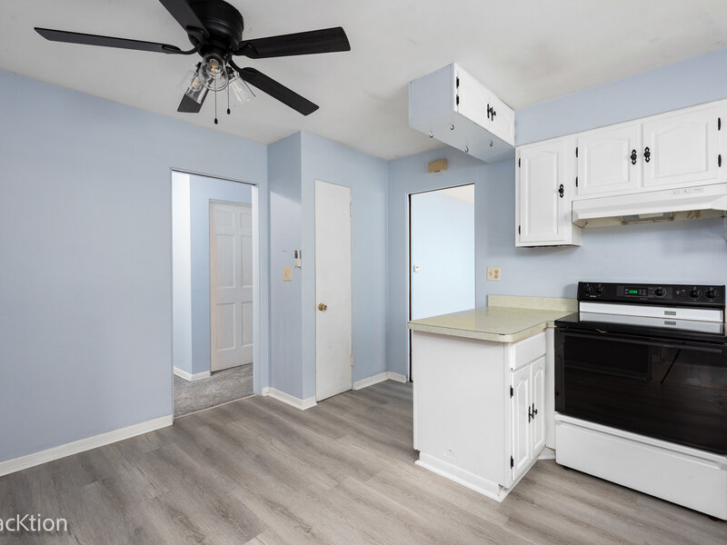 571 S Smith Boulevard Aurora IL 60505
