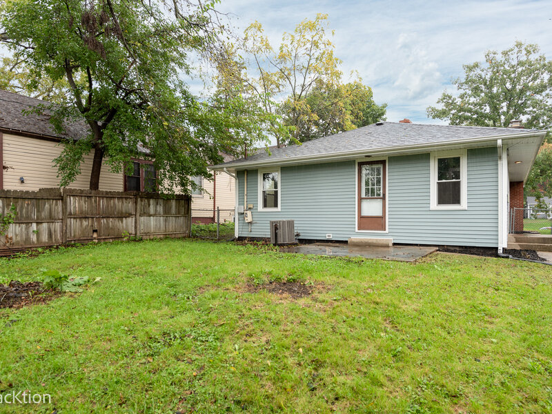 571 S Smith Boulevard Aurora IL 60505
