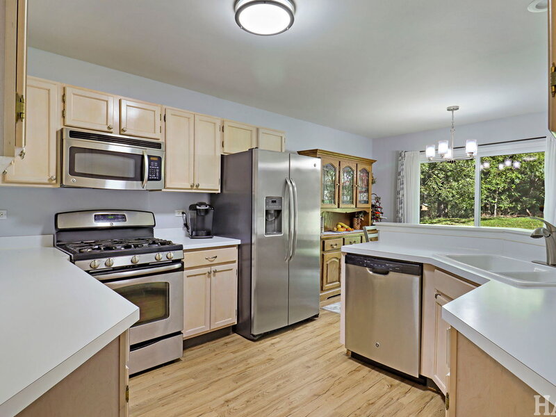 17158 W Cunningham Court Libertyville IL 60048