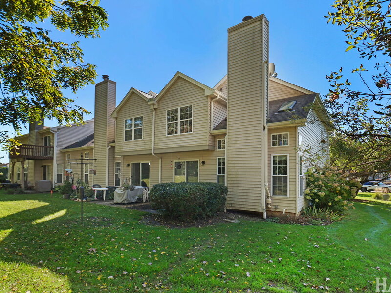 17158 W Cunningham Court Libertyville IL 60048