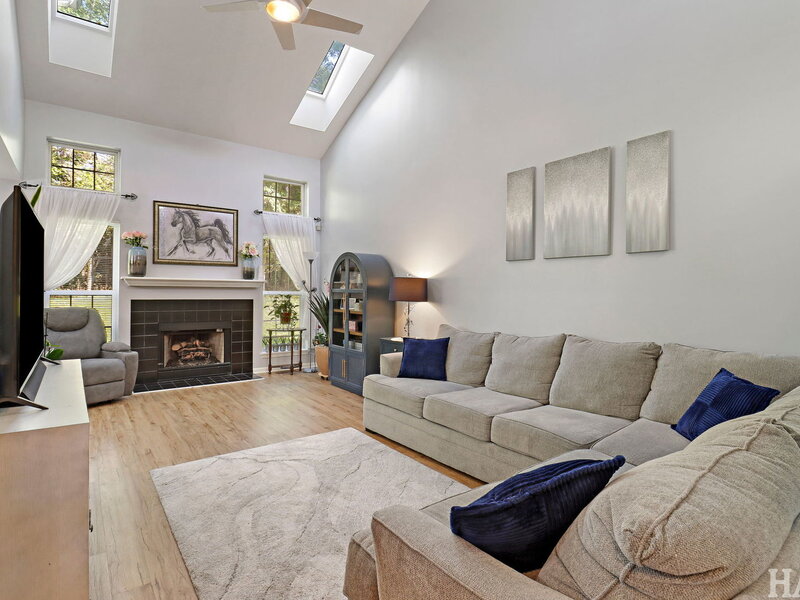 17158 W Cunningham Court Libertyville IL 60048