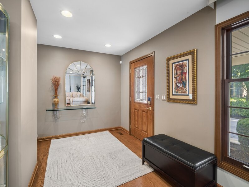 3220 N Volz Drive Arlington Heights IL 60004