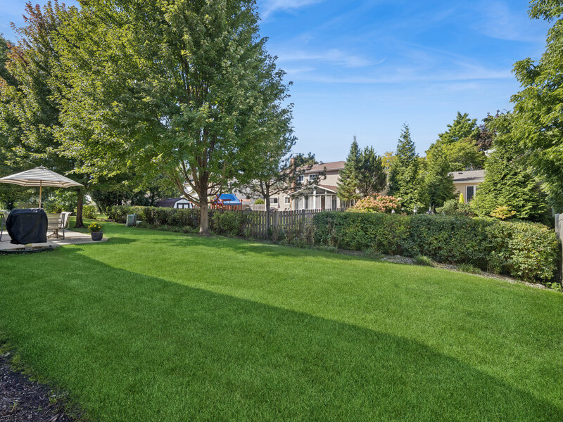 3220 N Volz Drive Arlington Heights IL 60004