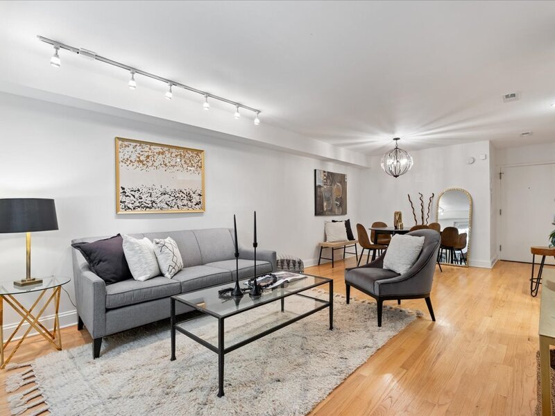 2045 N Larrabee Street Chicago IL 60614