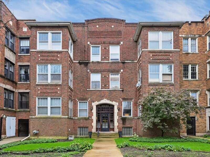 1631 W Fargo Avenue Chicago IL 60626