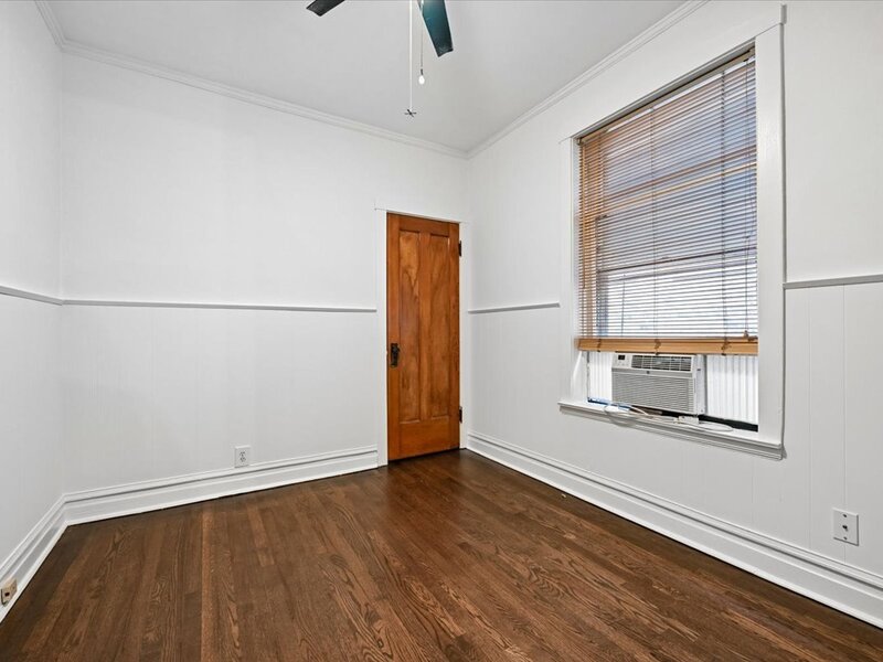 1631 W Fargo Avenue Chicago IL 60626