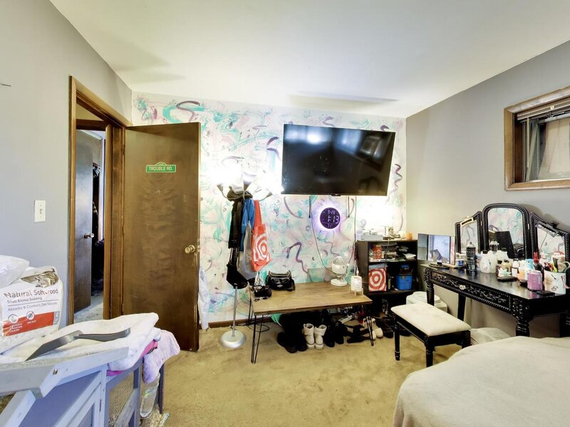 354 E Huntington Lane Elmhurst IL 60126