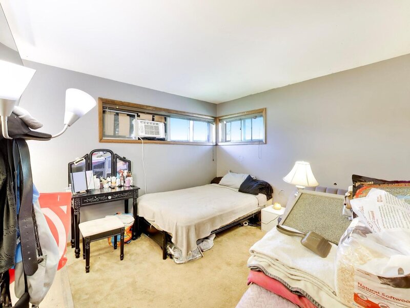 354 E Huntington Lane Elmhurst IL 60126