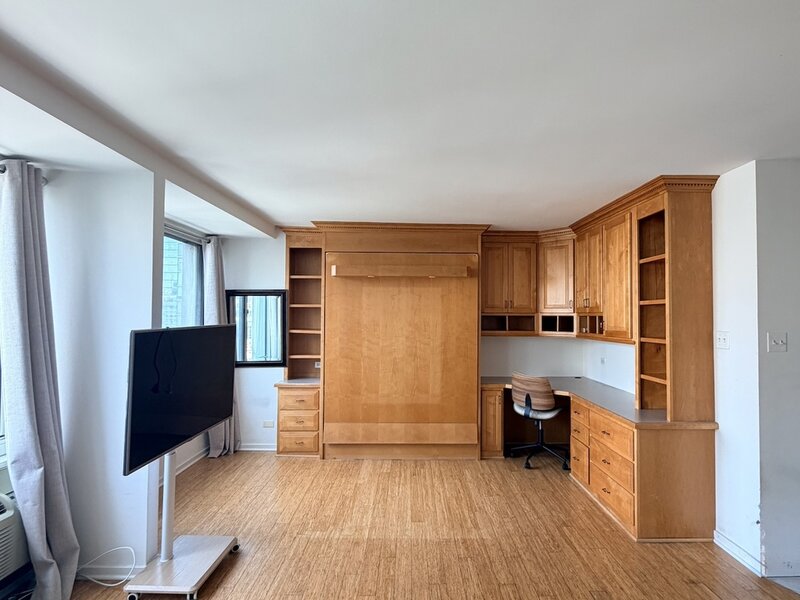 211 E Ohio Street Chicago IL 60611