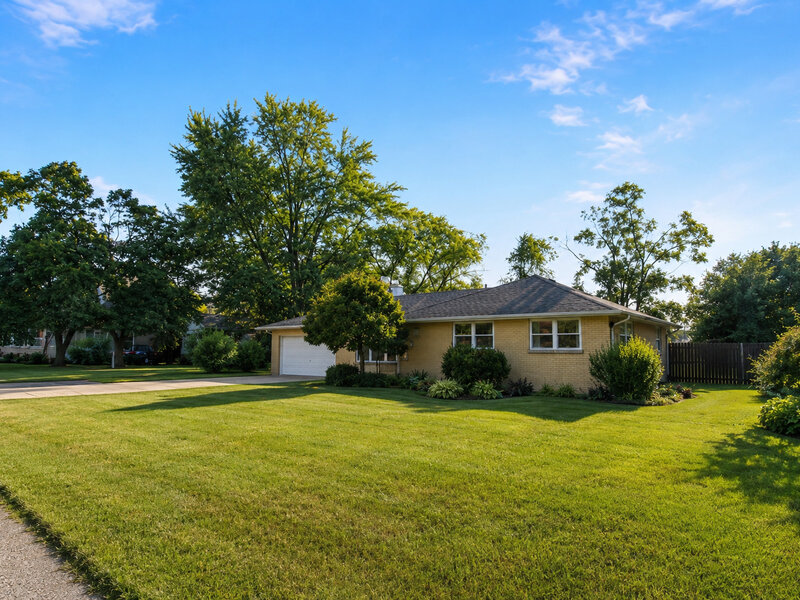 17649 65th Avenue Tinley Park IL 60477