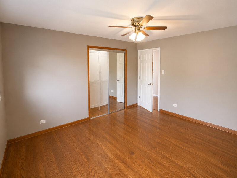 17649 65th Avenue Tinley Park IL 60477