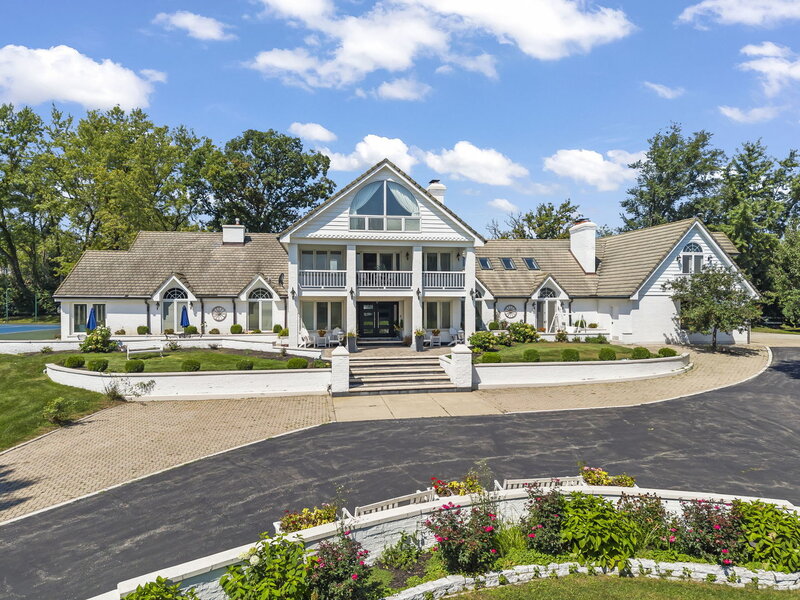 23 Hobson Road Naperville IL 60540