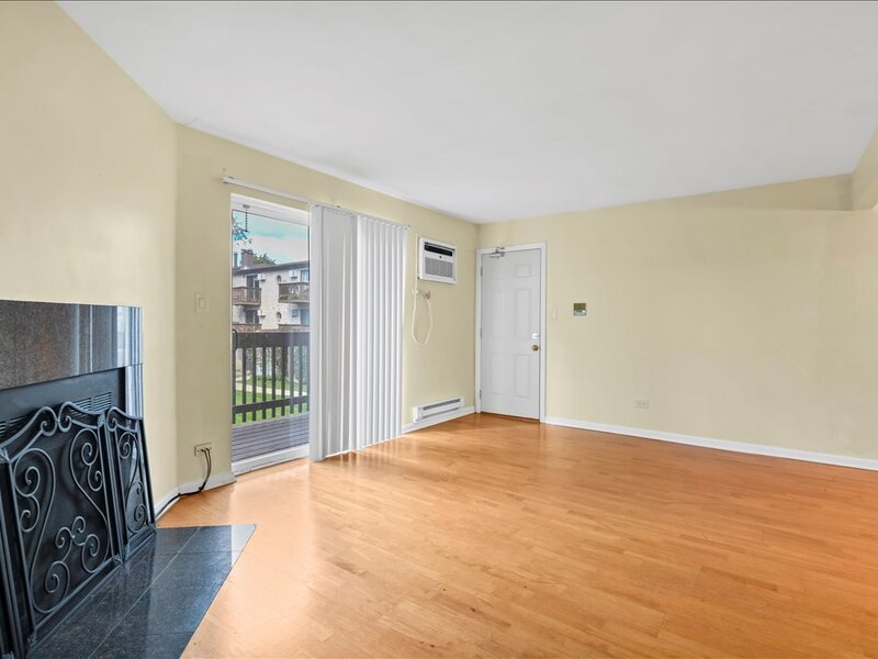 514 E Spruce Drive Palatine IL 60074